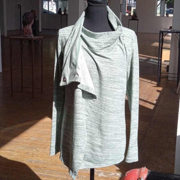 Danskin sage white and gray long sleeve asymmetrical athletic/ Leisure wear top - Picture 3 of 12